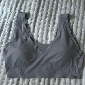 DANSKIN seamless Women’s gray bralette